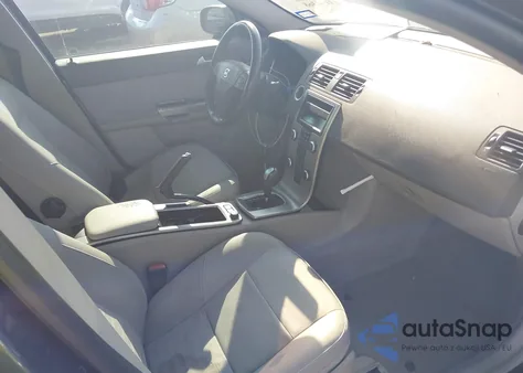 2010 Volvo S40 2.4I from USA, damaged, VIN YV1382MS6A2488769